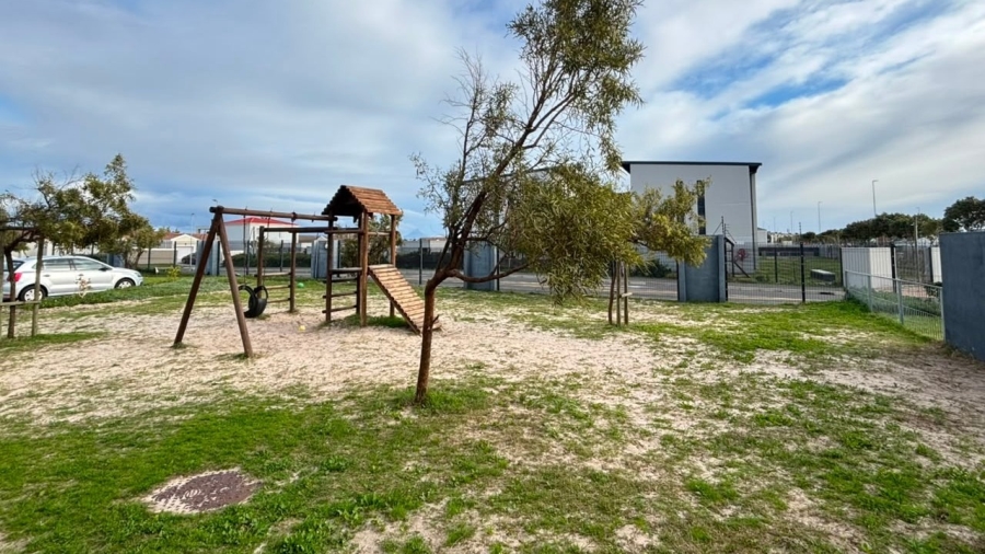2 Bedroom Property for Sale in Parklands Western Cape